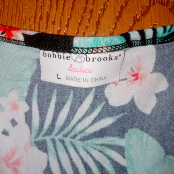 Floral Tank - Picture 3 of 3